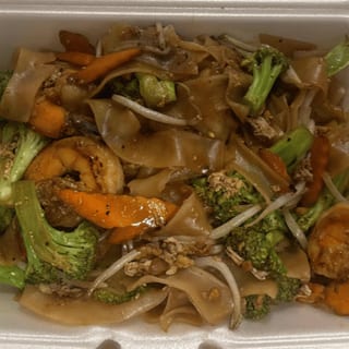 Pad See Eew Noodle
