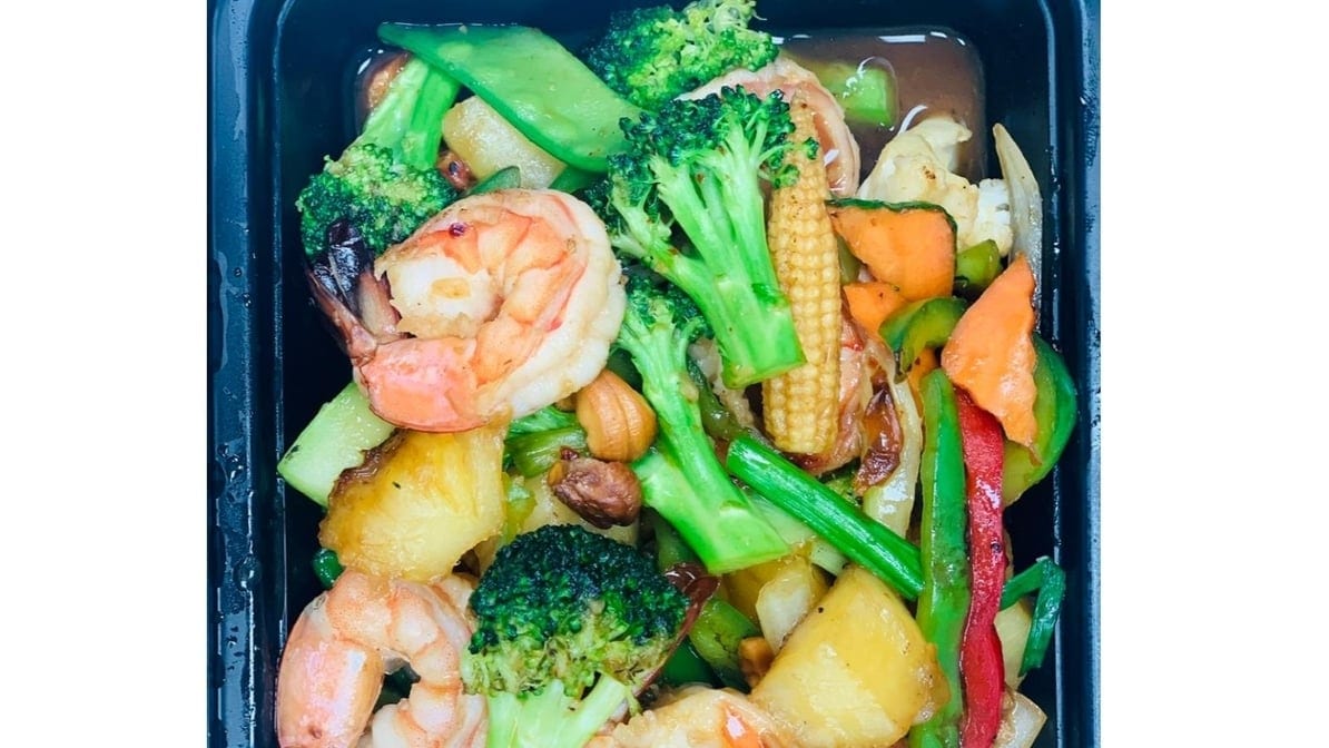 Pad Cashew Stir-Fry (Rice).