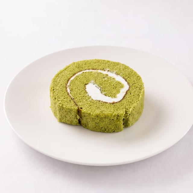 Green Tea Wheat Cake W/ Thai Iced Tea.