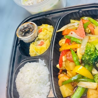 Lunch Pad Cashew Stir-Fry (1 Rice)
