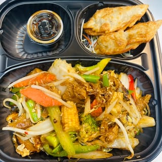 Lunch Woon Sen Noodle