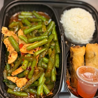 Lunch Pad Prik Khing Stir-Fry (Rice)