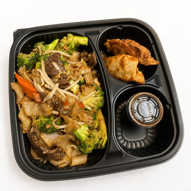 Lunch See Euw Noodle.